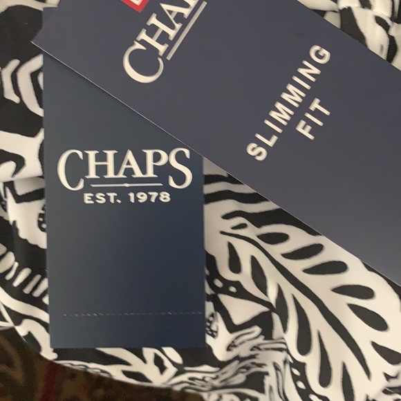 Chaps size 18w swim top. Flattering - Picture 4 of 5